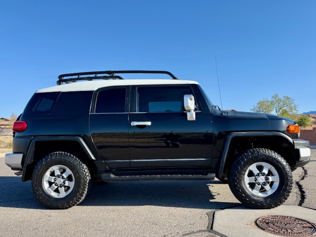 2007 Toyota FJ Cruiser Sport Utility 2D