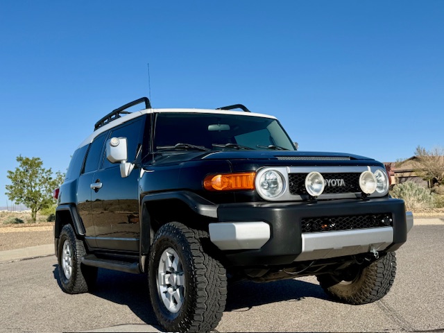 2007 Toyota FJ Cruiser Sport Utility 2D