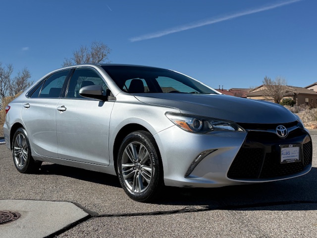 2017 Toyota Camry SE Sport Sedan 4D