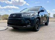 2019 Toyota Highlander SE Sport Utility 4D