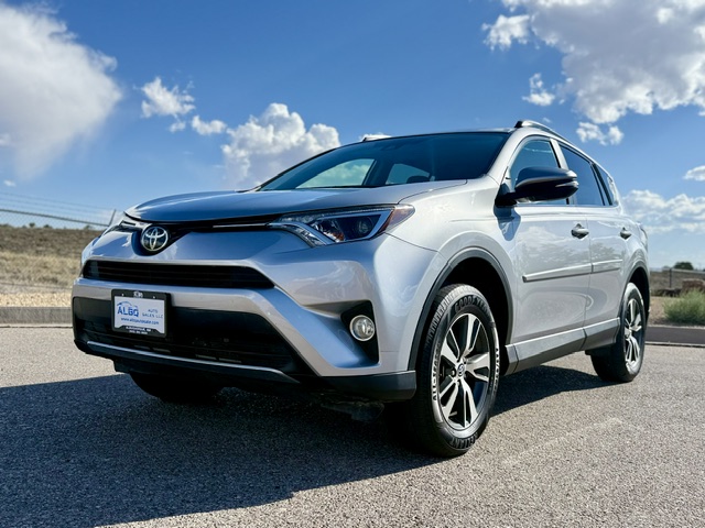 2017 Toyota RAV4 XLE Premium Sport Utility 4D