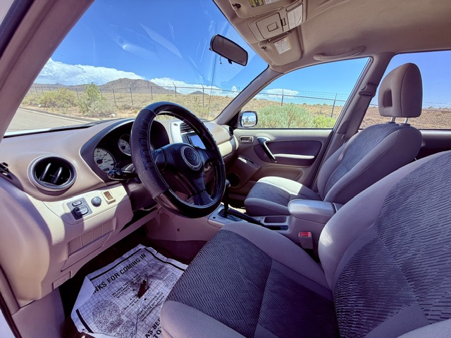 2001 Toyota RAV4 LE Sport Utility 4D