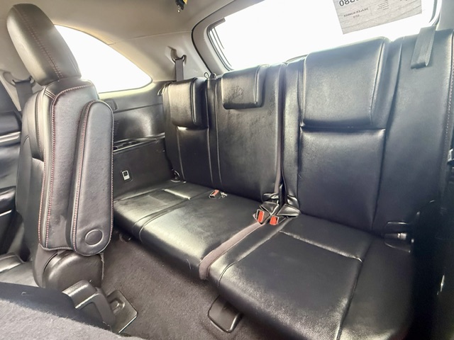 2019 Toyota Highlander SE Sport Utility 4D