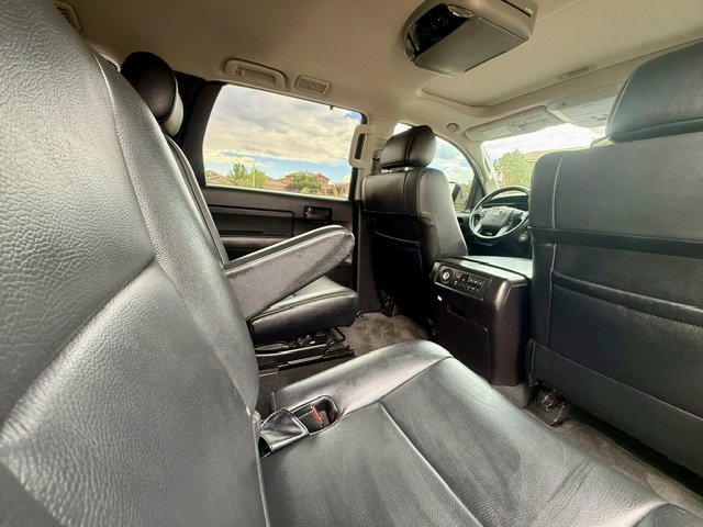 2019 Toyota Sequoia TRD SPORT SUV 4D