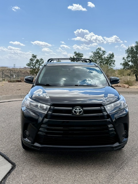 2019 Toyota Highlander SE Sport Utility 4D
