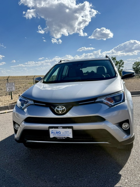 2017 Toyota RAV4 XLE Premium Sport Utility 4D