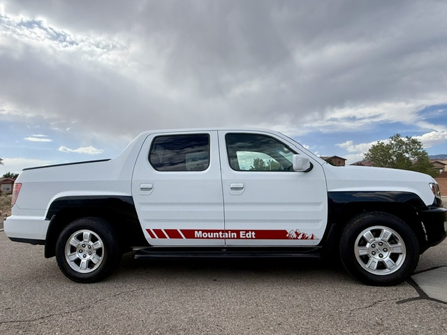 2010 Honda Ridgeline RTS Pickup 4D 5 ft
