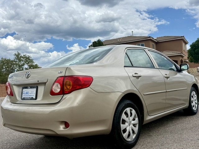 2009 Toyota Corolla LE Sedan 4D