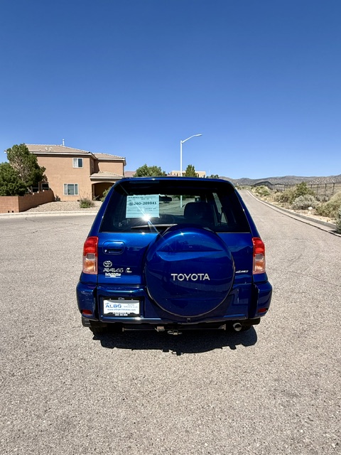 2002 Toyota RAV4 LE Sport Utility 4D