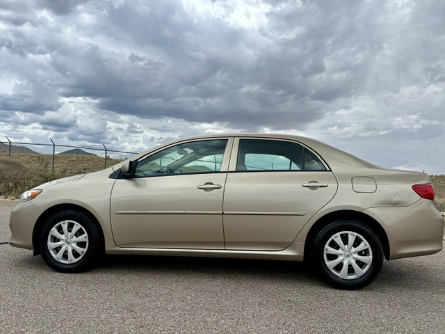 2009 Toyota Corolla LE Sedan 4D