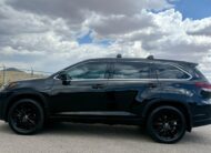 2019 Toyota Highlander SE Sport Utility 4D