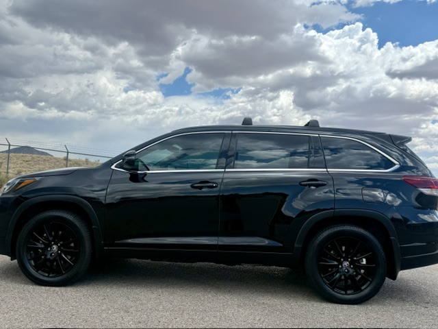2019 Toyota Highlander SE Sport Utility 4D