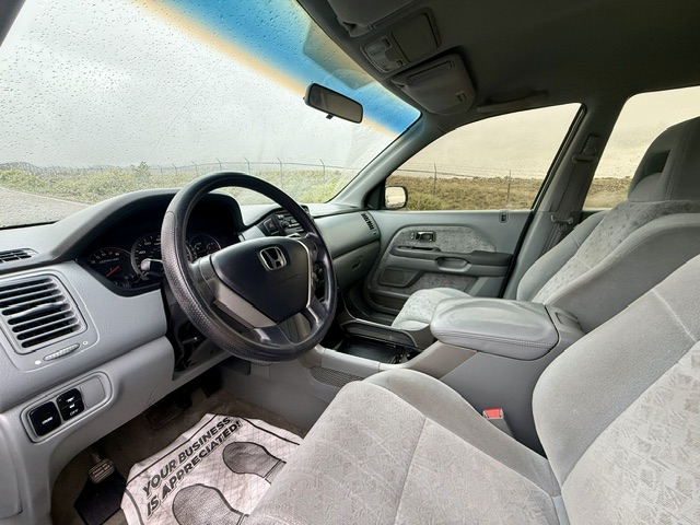 2005 Honda Pilot LX Sport Utility 4D