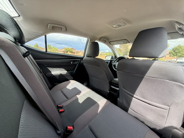 2018 Toyota Corolla LE Plus Sedan 4D