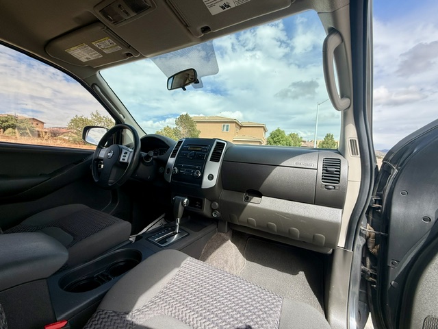 2010 Nissan Frontier King Cab SE Short Bed