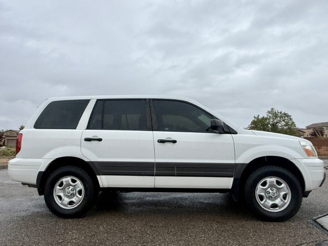 2005 Honda Pilot LX Sport Utility 4D