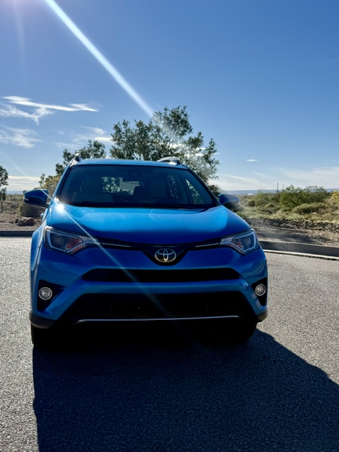 2018 Toyota RAV4 XLE Premium Sport Utility 4D