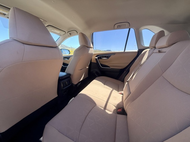 2020 Toyota RAV4 Hybrid XLE Sport Utility 4D