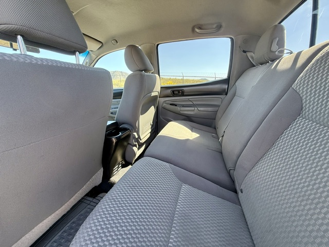 2015 Toyota Toyota Tacoma double cab SR5 Pickup 4D 6 ft