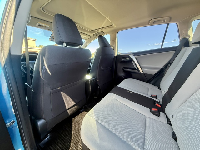 2018 Toyota RAV4 XLE Premium Sport Utility 4D