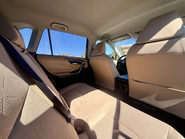 2020 Toyota RAV4 Hybrid XLE Sport Utility 4D
