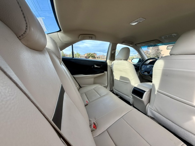 2014 Toyota camry XLE Sedan 4D
