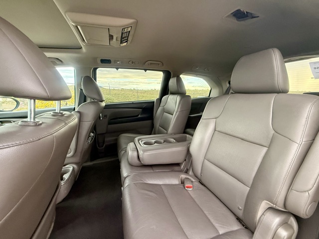 2016 Honda Odyssey EX-L w/DVD Res Minivan 4D