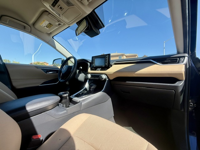 2020 Toyota RAV4 Hybrid XLE Sport Utility 4D