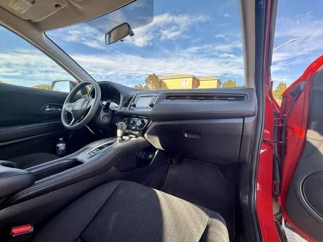 2016 Honda HR-V LX Sport Utility 4D