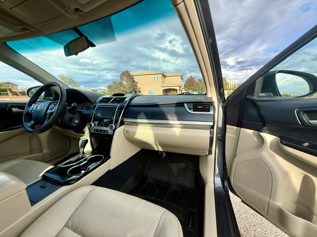 2014 Toyota camry XLE Sedan 4D