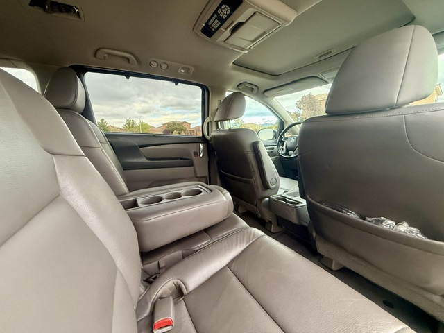 2016 Honda Odyssey EX-L w/DVD Res Minivan 4D