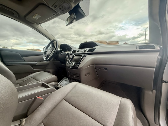 2016 Honda Odyssey EX-L w/DVD Res Minivan 4D