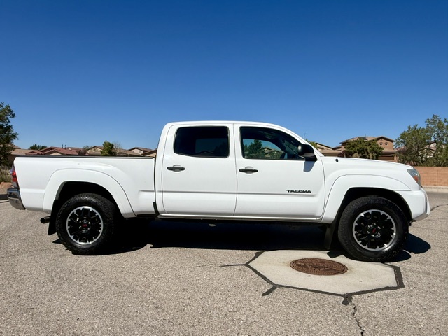 2015 Toyota Toyota Tacoma double cab SR5 Pickup 4D 6 ft
