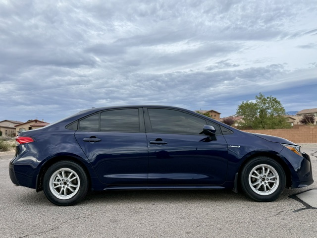 2022 Toyota Corolla Hybrid LE Sedan 4D