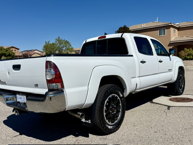 2015 Toyota Toyota Tacoma double cab SR5 Pickup 4D 6 ft