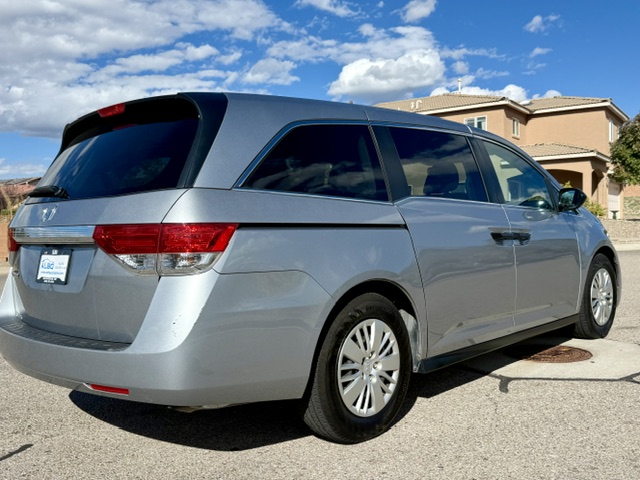 2016 Honda Odyssey LX Minivan 4D