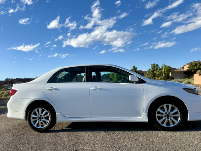 2009 Toyota Corolla S Premium Sedan 4D