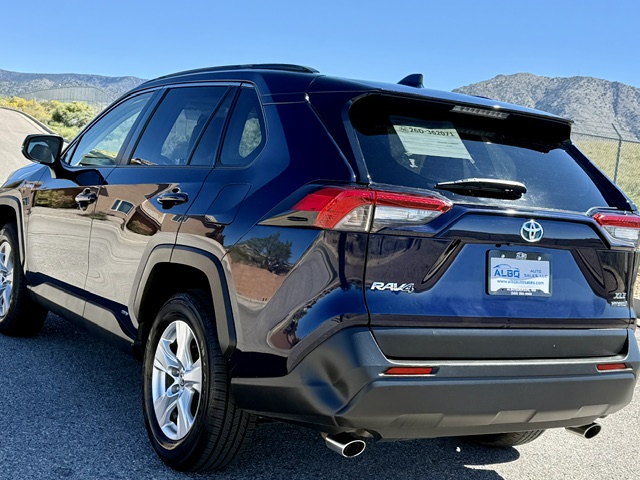 2020 Toyota RAV4 Hybrid XLE Sport Utility 4D