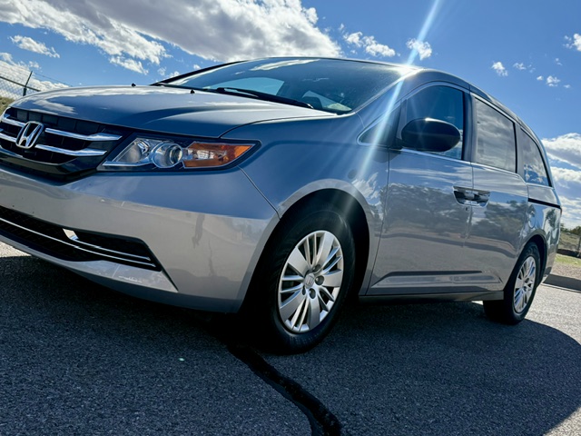 2016 Honda Odyssey LX Minivan 4D