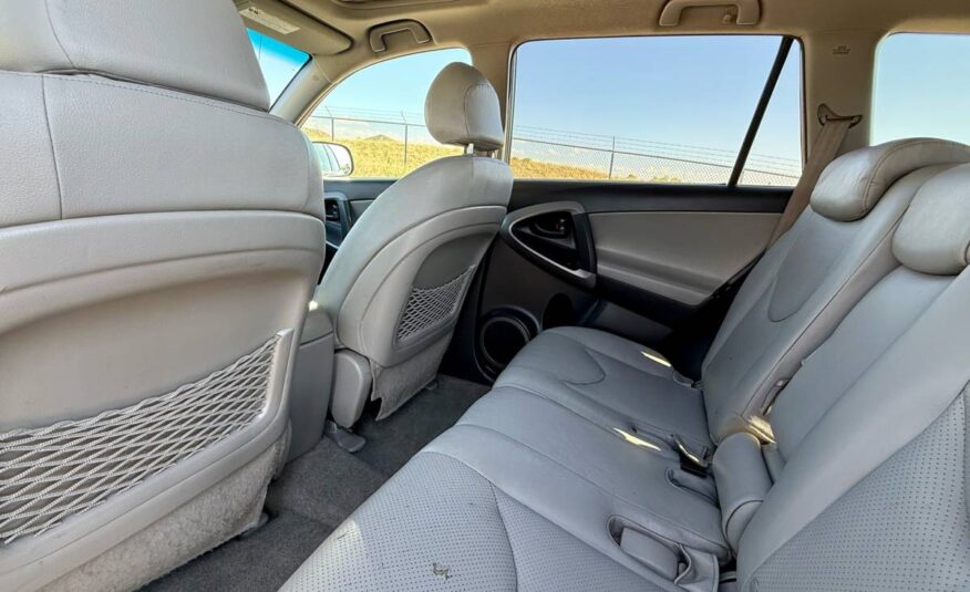 2008 Toyota RAV4 Limited FWD – V6 – Leather – Moonroof – JBL Sound