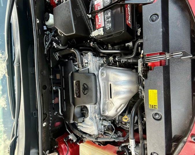 2015 Toyota RAV4 XLE AWD – Clean Title, Sunroof, Drives Great!