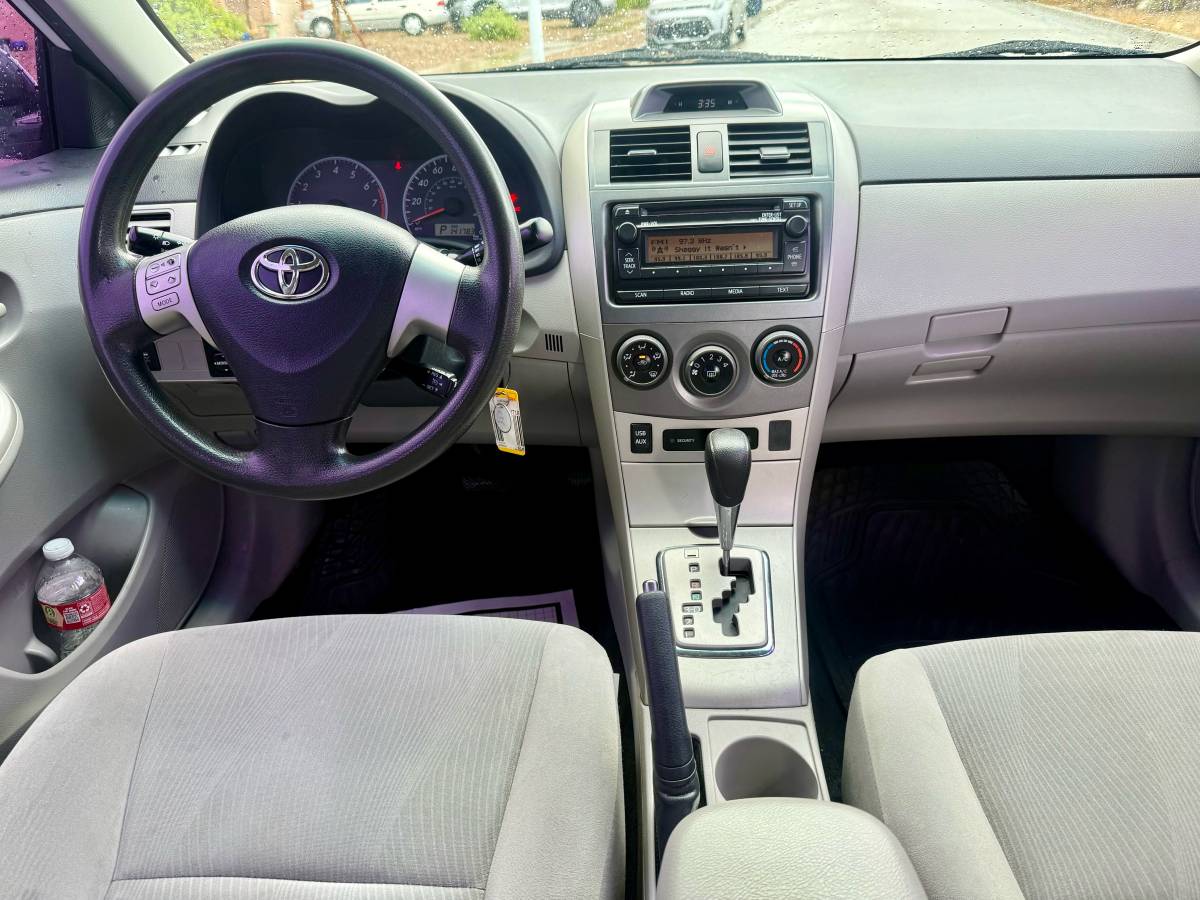 2012 Toyota Corolla LE – Clean Title – 141K Miles – Reliable & Efficient