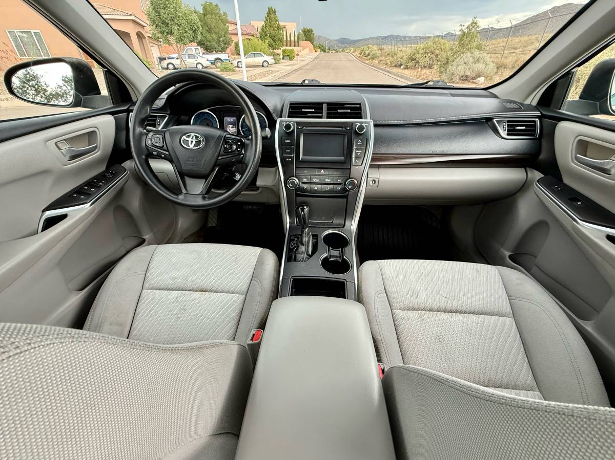 2016 Toyota Camry LE