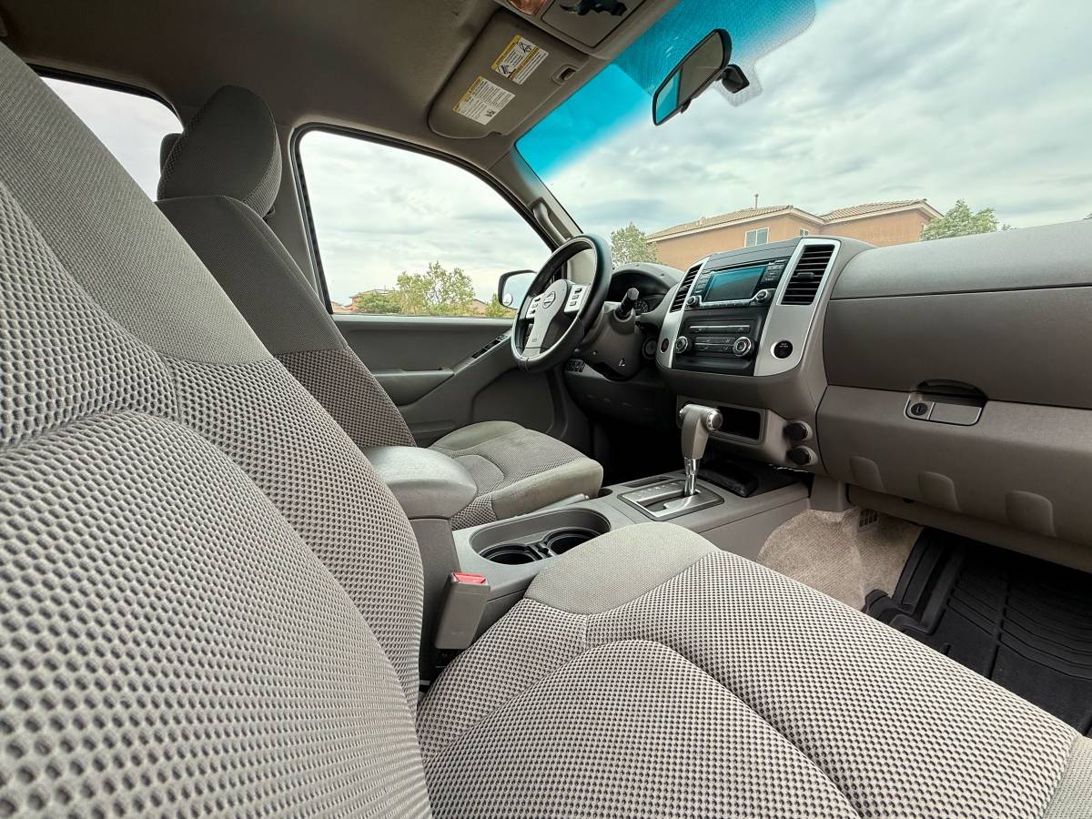 2015 Nissan Frontier SV 4×4 King Cab – Clean Title – Dealer Maintained – 113k Miles – NM Local Truck