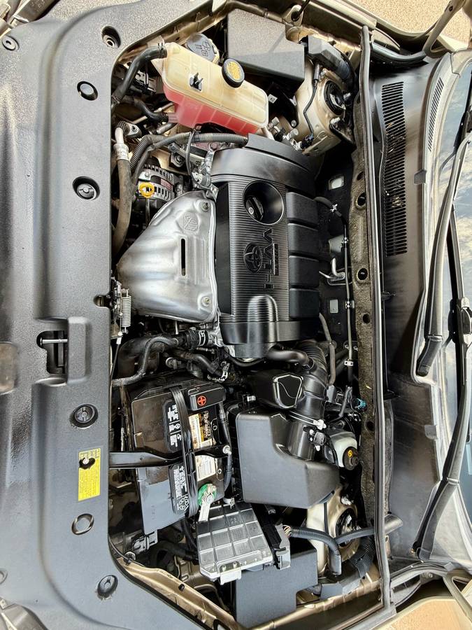 2012 Toyota RAV4 AWD – Clean Title – Fresh Tires – Great Condition