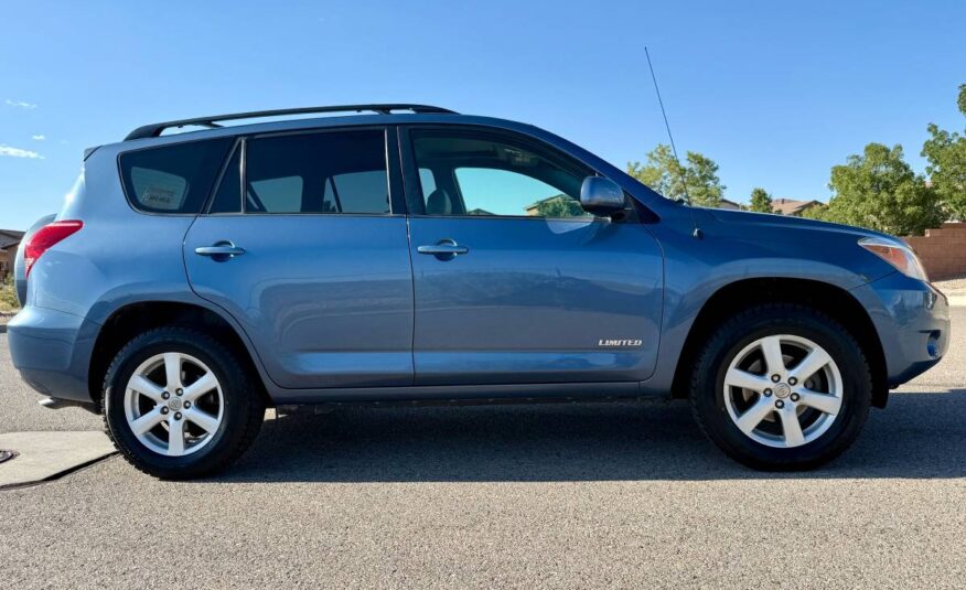 2008 Toyota RAV4 Limited FWD – V6 – Leather – Moonroof – JBL Sound