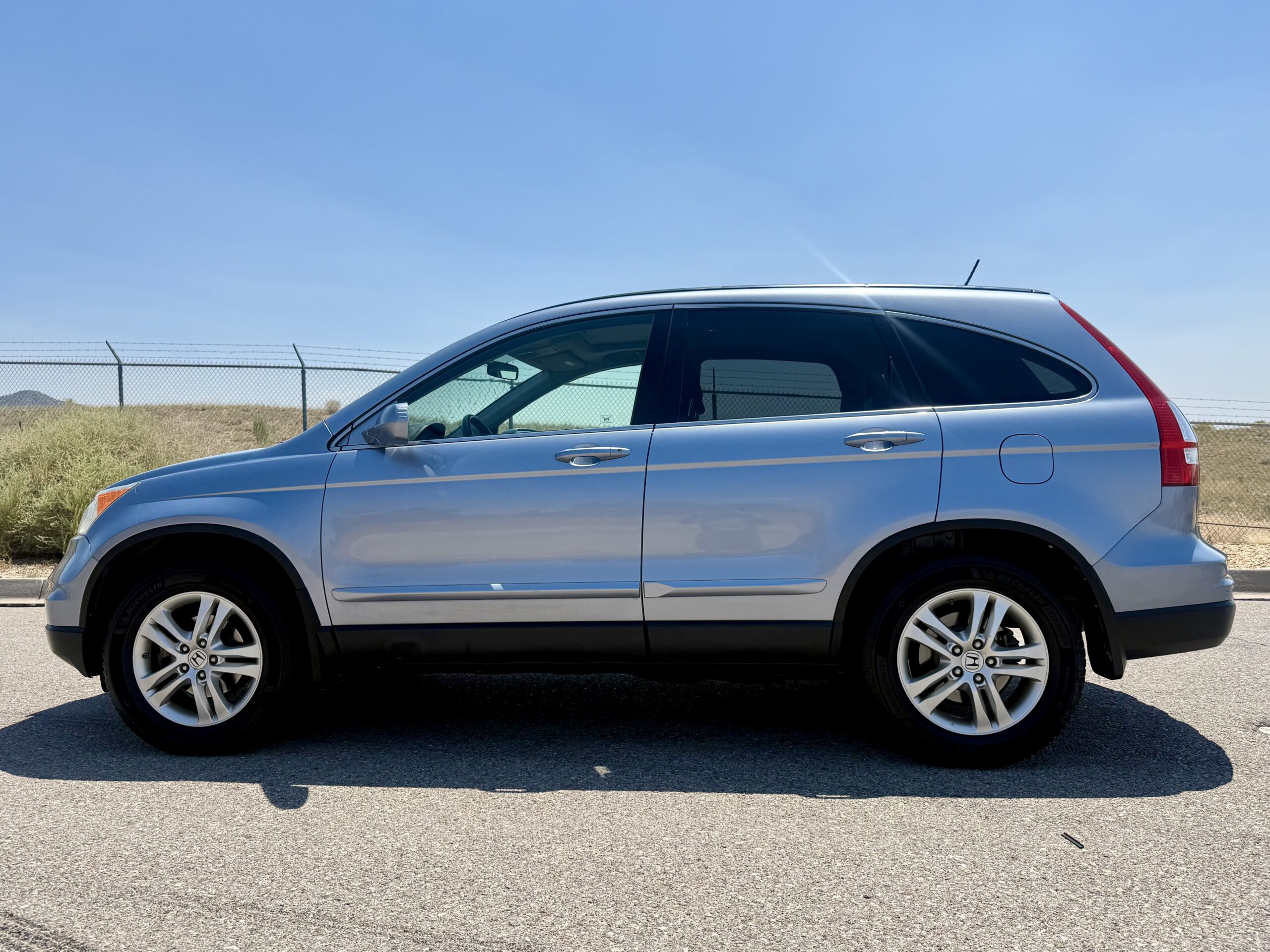 2011 Honda CR-V EX-L AWD – Leather – Sunroof – Clean Title