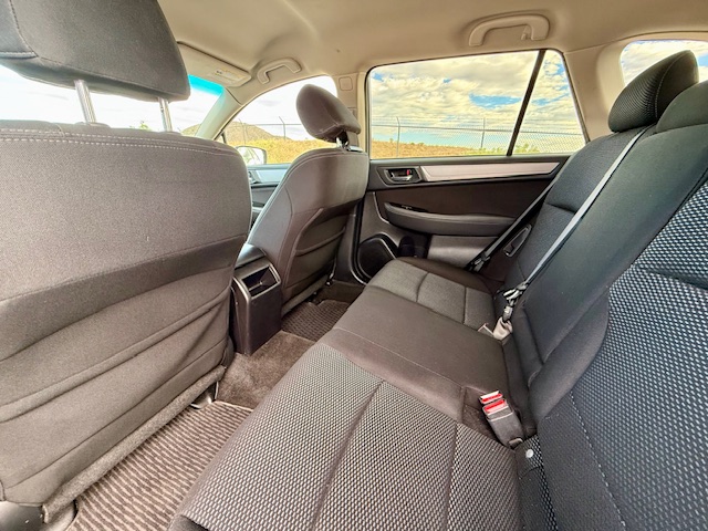 2015 Subaru Outback 2.5i Premium Wagon 4D