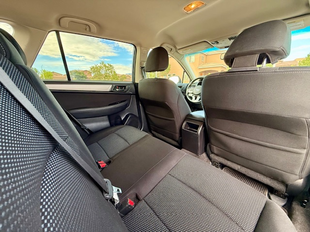 2015 Subaru Outback 2.5i Premium Wagon 4D