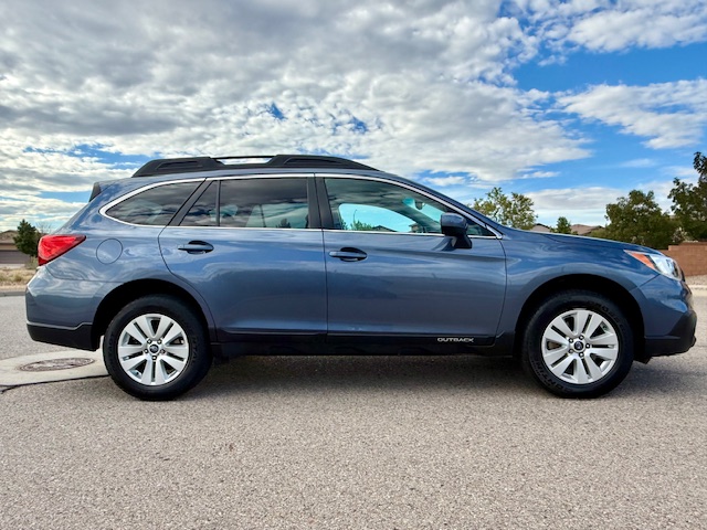 2015 Subaru Outback 2.5i Premium Wagon 4D